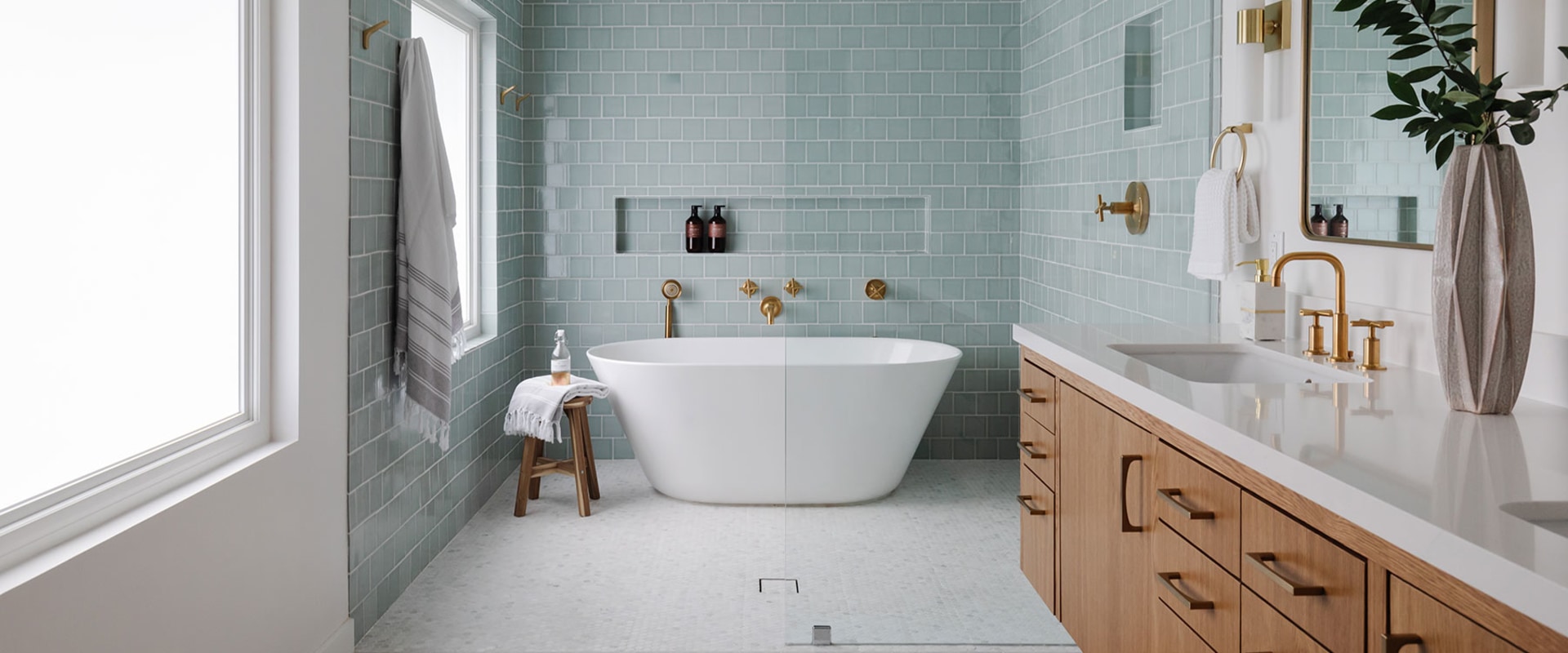 Creating a Spa-Like Atmosphere for Your Home Bathroom